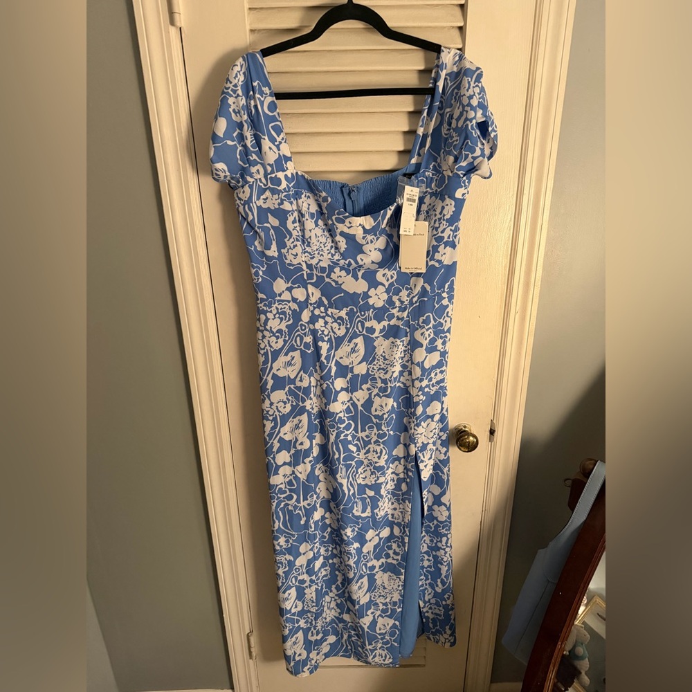 Abercrombie & Fitch Blue and White Floral Midi Dress